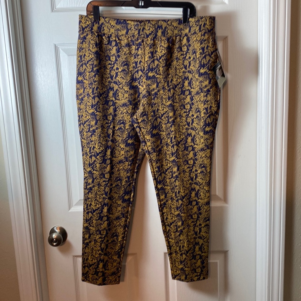 Iman Global Chic Pull On Animal Print Pants Tapered  Ankle Size XLP 360 Slimming